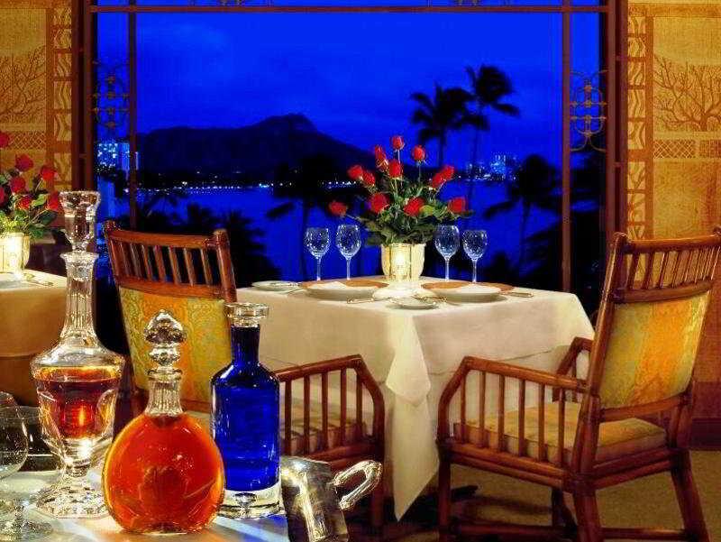 โรงแรมฮาเลคูลานี โฮโนลูลู ภายนอก รูปภาพ A restaurant at the Four Seasons Resort