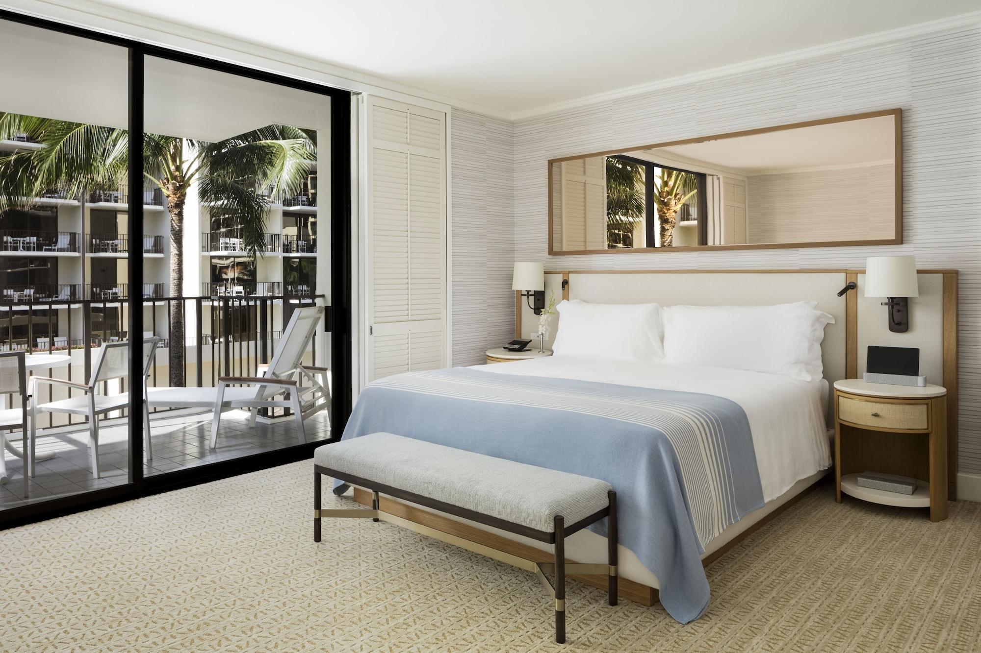 โรงแรมฮาเลคูลานี โฮโนลูลู ภายนอก รูปภาพ A bedroom at The Ritz-Carlton, Laguna Beach