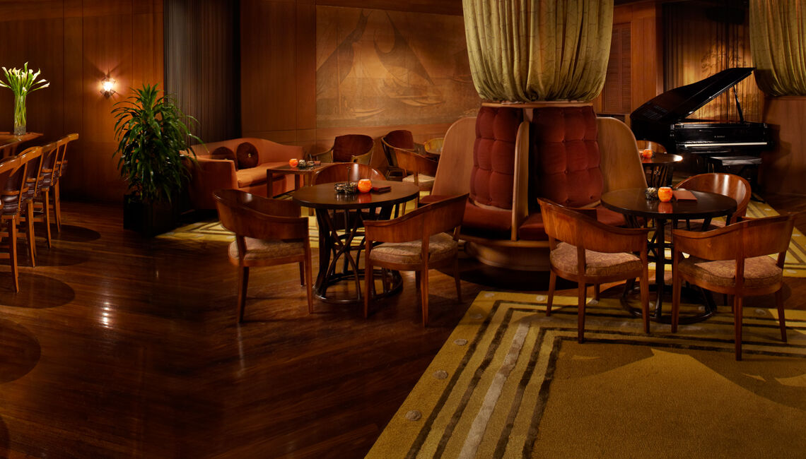 โรงแรมฮาเลคูลานี โฮโนลูลู ภายนอก รูปภาพ The piano bar at the Westin Palace, Madrid
